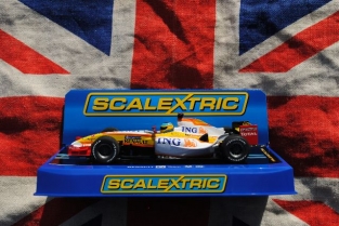ScaleXtric C2987 RENAULT F1 2009 No.7 F.ALONSO